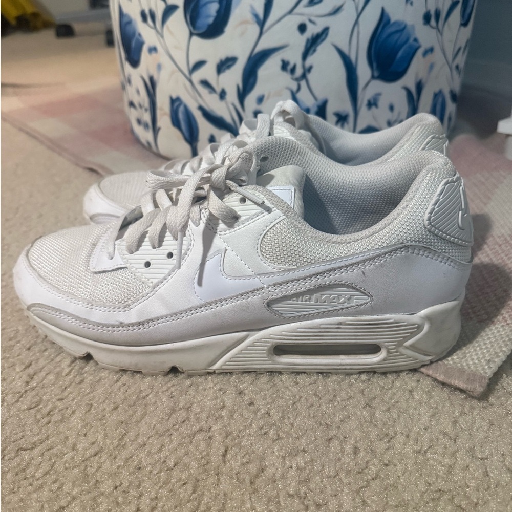 Nike White Low-Top Air Max Sneakers